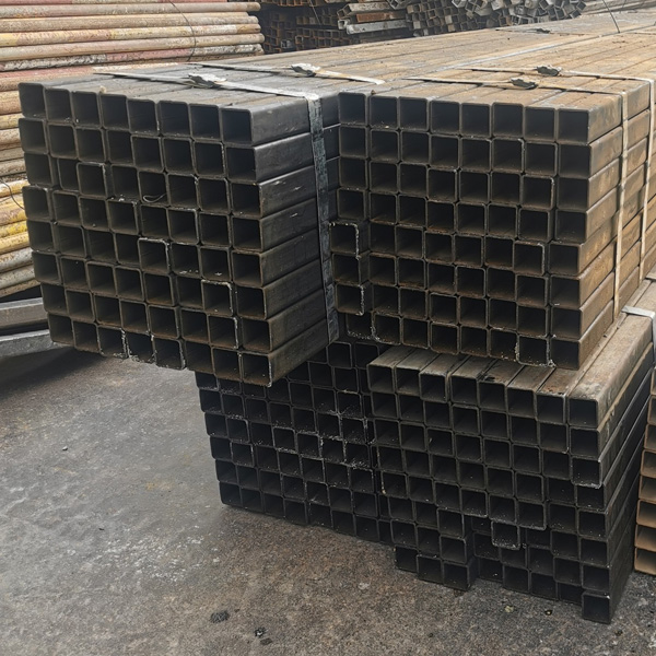 เหล็กท่อเหลี่ยม/เหล็กกล่อง   方管
